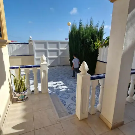 Villa Guzi Dehesa de Campoamor (Orihuela Costa)