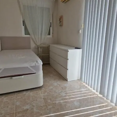 Guzi Vila Dehesa de Campoamor (Orihuela Costa)